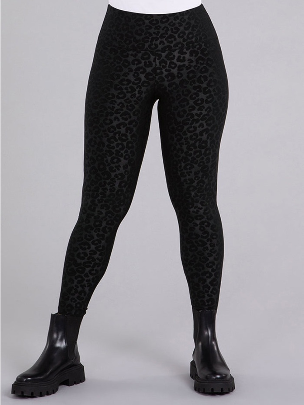 Sympli Nu Yoke Embossed Jersey Black Animal Print Narrow Pant Leggings NWT Sz 10